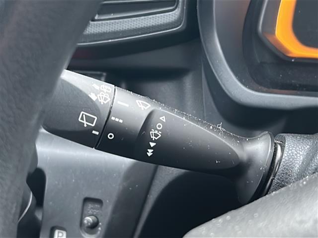 ミライース Ｌ　４ＷＤ　ＡＬＰＩＮＥカーナビ　フルセグＴＶ　Ｂｌｕｅｔｏｏｔｈ　ＣＤ　ＤＶＤ再生　ＥＴＣ　オートライト　横滑り防止装置　純正ホイールキャップ　フロアマット　ドアバイザー　ライトレベライザ　リモコンキー（9枚目）