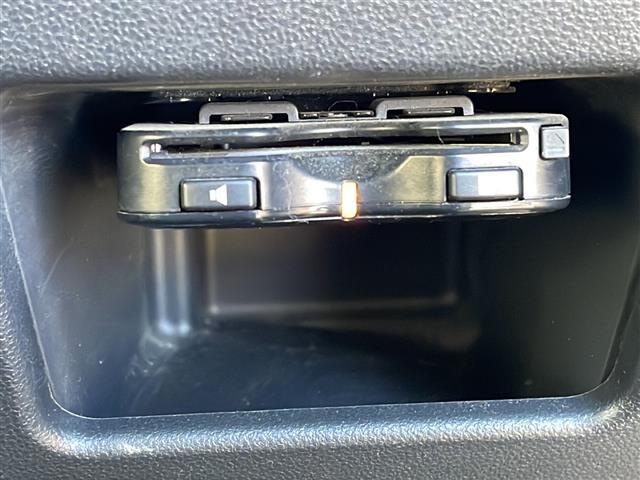 タント Ｘターボ　ＳＡＩＩ　４ＷＤ　純正ナビ　フルセグＴＶ　Ｂｌｕｅｔｏｏｔｈ　バックカメラ　衝突軽減ブレーキ　左側パワースライドドア　コーナーセンサー　ＥＴＣ　オートライト　フォグランプ　横滑り防止　ドアバイザー　スマートキー（8枚目）