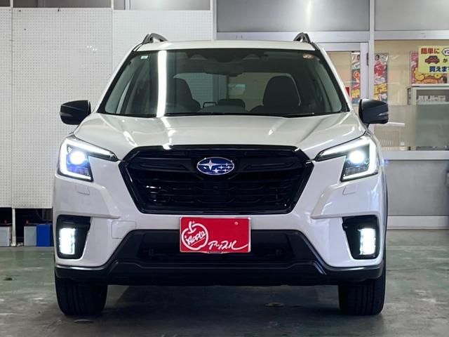 フォレスター ＸＴ－エディション　クルーズコントロール　プリクラッシュブレーキ　前席シートヒーター　ＬＥＤライト　オートライト　サイドカメラ　４ＷＤ　パワーシート　アイドリングストップ　コーナーセンサー　スマ－トキ－　車線逸脱警報（2枚目）
