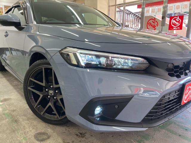 シビック ＥＸ　６速ＭＴ　クリアランスソナー　レーンアシスト　オートクルーズコントロール　衝突被害軽減システム　バックカメラ　ナビ　ＴＶ　アルミホイール　オートライト　ＬＥＤヘッドランプ　シートヒーター　スマートキー（4枚目）