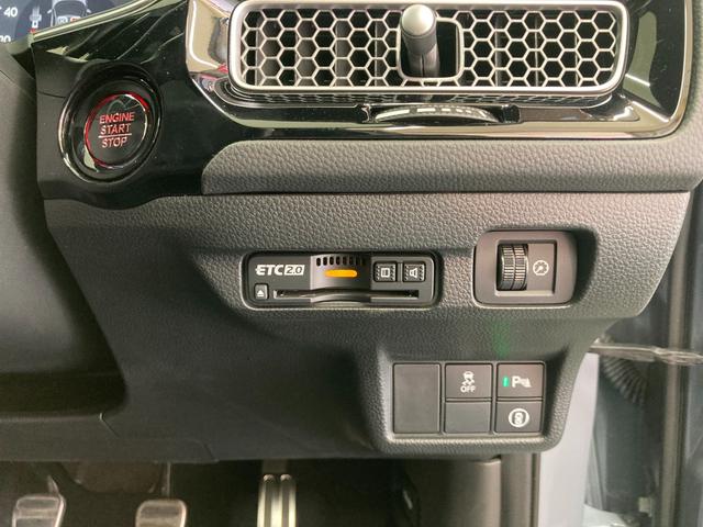 シビック ＥＸ　６速ＭＴ　クリアランスソナー　レーンアシスト　オートクルーズコントロール　衝突被害軽減システム　バックカメラ　ナビ　ＴＶ　アルミホイール　オートライト　ＬＥＤヘッドランプ　シートヒーター　スマートキー（45枚目）