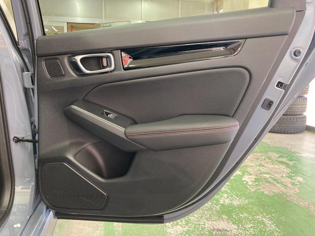 シビック ＥＸ　６速ＭＴ　クリアランスソナー　レーンアシスト　オートクルーズコントロール　衝突被害軽減システム　バックカメラ　ナビ　ＴＶ　アルミホイール　オートライト　ＬＥＤヘッドランプ　シートヒーター　スマートキー（68枚目）