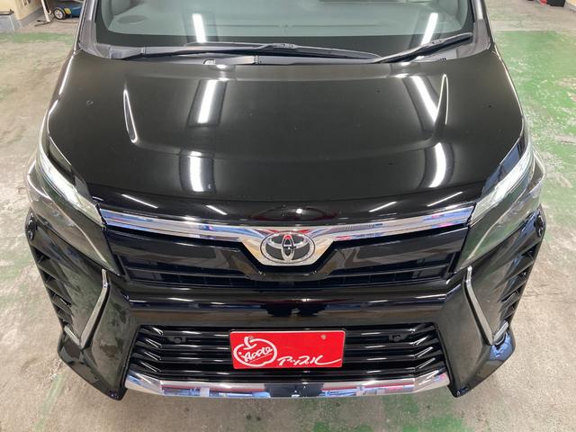 ヴォクシー ＺＳ　煌ＩＩＩ　ドライブレコーダー　ＥＴＣ　バックカメラ　ナビ　ＴＶ　クリアランスソナー　オートクルーズコントロール　レーンアシスト　衝突被害軽減システム　両側電動スライドドア　オートマチックハイビーム（3枚目）