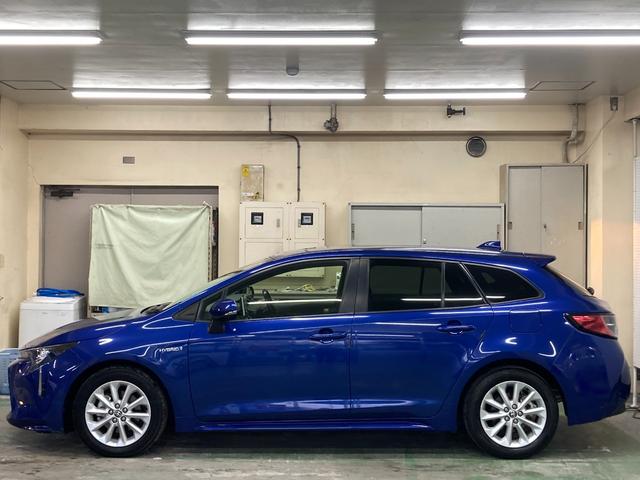 カローラツーリング ハイブリッド　Ｓ　バックカメラ　ナビ　クリアランスソナー　オートクルーズコントロール　レーンアシスト　衝突被害軽減システム　アルミホイール　　ＬＥＤヘッドランプ　スマートキー（5枚目）