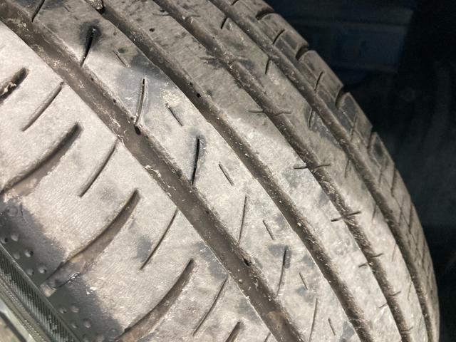 カローラツーリング ハイブリッド　Ｓ　バックカメラ　ナビ　クリアランスソナー　オートクルーズコントロール　レーンアシスト　衝突被害軽減システム　アルミホイール　　ＬＥＤヘッドランプ　スマートキー（15枚目）