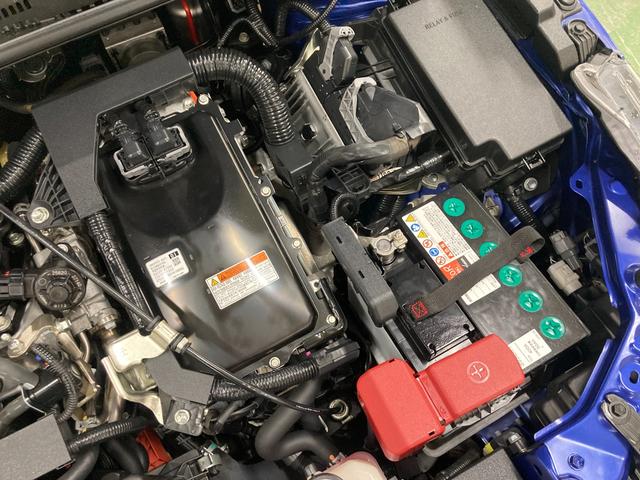 カローラツーリング ハイブリッド　Ｓ　バックカメラ　ナビ　クリアランスソナー　オートクルーズコントロール　レーンアシスト　衝突被害軽減システム　アルミホイール　　ＬＥＤヘッドランプ　スマートキー（20枚目）