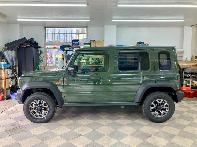 ジムニーノマド FC FC(4名)登録済未使用車/衝突軽減ブレーキ/アダプティブクルーズコントロール/シートヒーター/純正15インチAW/ハイビームアシスト/シートヒーター/新車保証継承/インテリキー(7枚目)