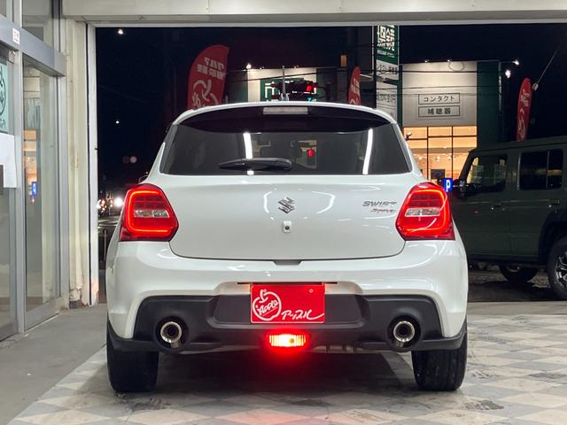 スイフトスポーツ ベースグレード　衝突軽減ブレーキ／パナソニックナビ・全方位カメラ・フルセグ／ＬＥＤヘッドランプ／インテリキー／レイズ１７インチＡＷ／ユピテル前後ドラレコ／シートヒーター／ＥＴＣ／１年保証付き（6枚目）