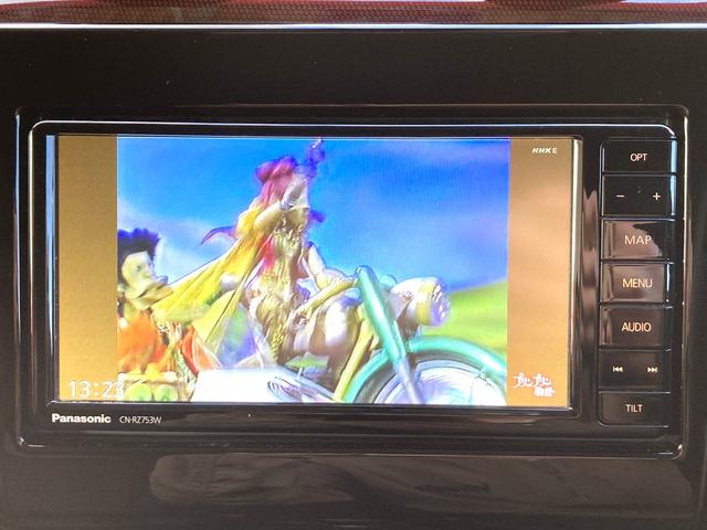 スイフトスポーツ ベースグレード　全周囲カメラ　ナビ　ＴＶ　クリアランスソナー　オートクルーズコントロール　レーンアシスト　衝突被害軽減システム　アルミホイール　オートライト　ＬＥＤヘッドランプ　スマートキー　電動格納ミラー（6枚目）