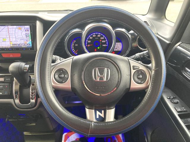 Ｎ－ＢＯＸカスタム Ｇ・ターボパッケージ　ＥＴＣ　バックカメラ　両側電動スライドドア　ナビ　オートクルーズコントロール　オートライト　スマートキー　アイドリングストップ　電動格納ミラー　ベンチシート　ＣＶＴ　盗難防止システム　ＡＢＳ（3枚目）