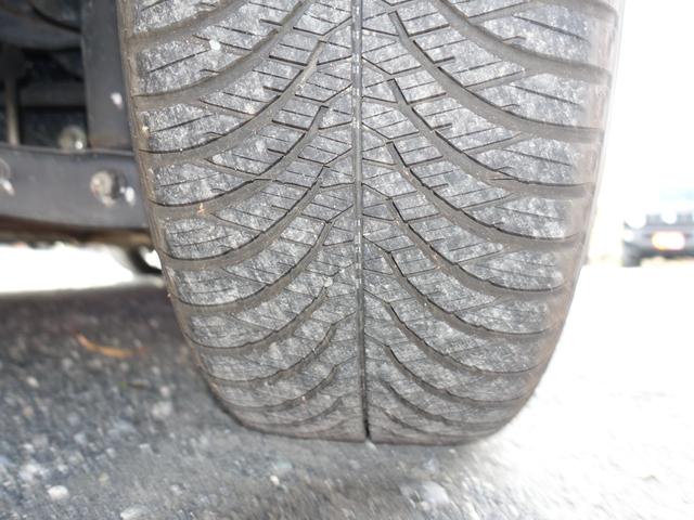 レガシィツーリングワゴン ２．５ｉ　Ｂスポーツアイサイト　Ｇパッケージ　ナビＴＶ　Ｂｌｕｅｔｏｏｔｈ　ＤＶＤ再生　ハーフレザーシート　ＡＳＳＵＲＡレーダー　車両鑑定書付　ＥＴＣ　禁煙車　社外１７インチアルミ　スマートキー　走行６９６００キロ　最長１０年保証加入対象車（53枚目）