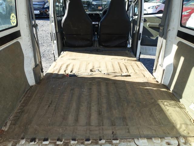 クリッパーバン ＤＸ　ブラック自家塗装オールペン車　社外ナビＴＶ　ＤＶＤ再生　オートマ　ハイルーフ　走行３３５００キロ　車両鑑定書付（22枚目）