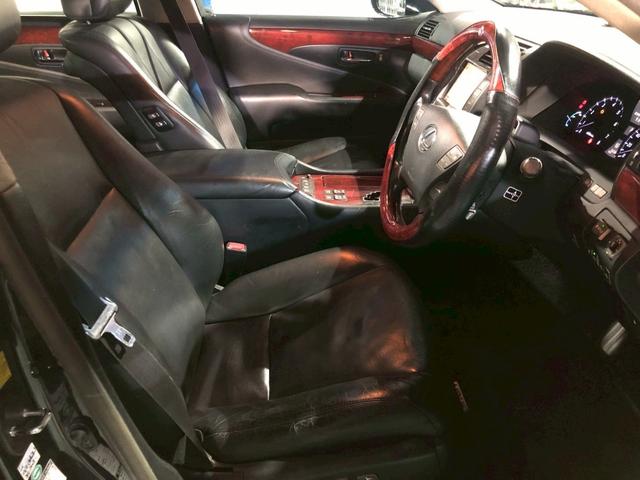 ＬＳ ＬＳ６００ｈＬ後席セパレートシートパッケージ　冷蔵庫・マッサージシート・マークレビンソン・サンルーフ（23枚目）