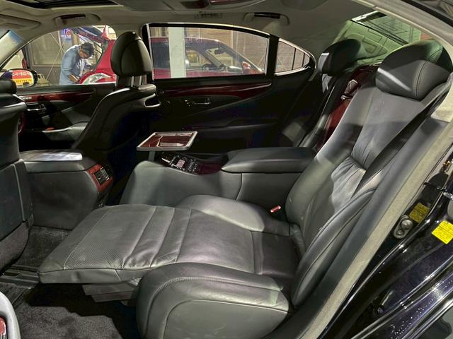 ＬＳ ＬＳ６００ｈＬ後席セパレートシートパッケージ　冷蔵庫・マッサージシート・マークレビンソン・サンルーフ（53枚目）