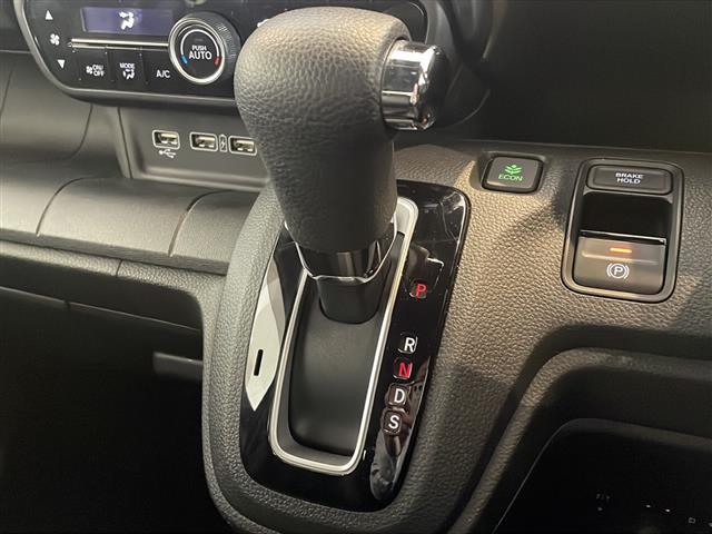 N-WGNカスタム L・ターボホンダセンシング 純正8インチナビ/フルセグ/Bluetooth/DVD/バックモニター/ビルドインETC/ドライブレコーダー/クリアランスソナー/ヘッドライトレベライザー/LEDライト/スマートキー/プッシュスタート(29枚目)