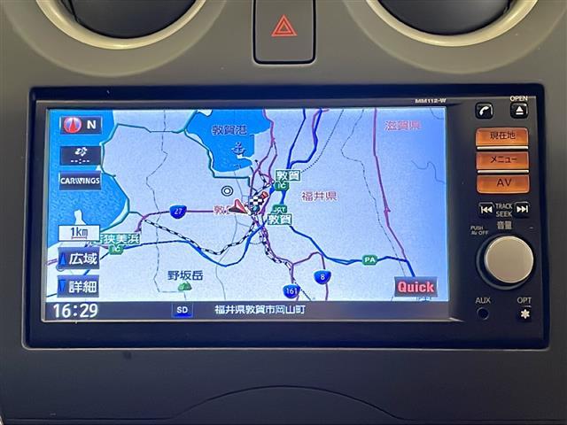 ノート X 純正7インチSDナビ/ワンセグTV/バックカメラ/ETC/プッシュスタート/スマートキー/アイドリングストップ/ABS/純正フロアマット/電動格納ミラー/ヘッドライトレベライザー/ドアバイザー(3枚目)