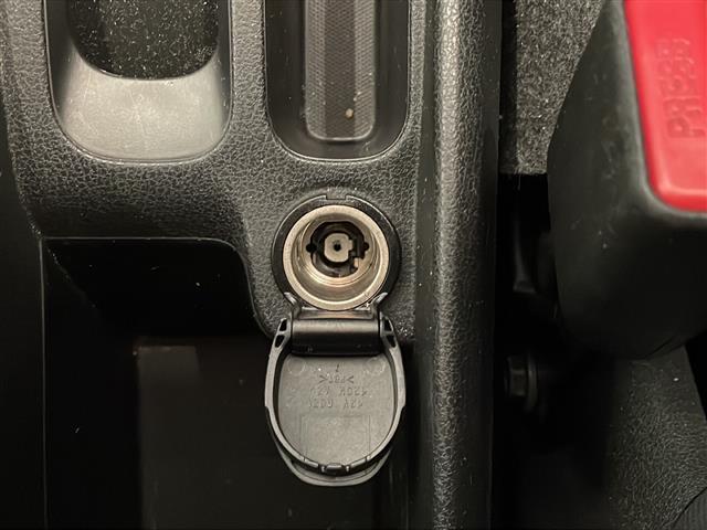 ノート X 純正7インチSDナビ/ワンセグTV/バックカメラ/ETC/プッシュスタート/スマートキー/アイドリングストップ/ABS/純正フロアマット/電動格納ミラー/ヘッドライトレベライザー/ドアバイザー(11枚目)