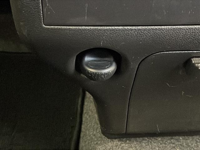 ムーヴコンテ カスタム G ストラーダ7インチSDナビ/フルセグTV/スマートキー/スペアキー/純正14インチアルミホイール/純正フロアマット/HIDヘッドライト/フォグランプ/アイドリングストップ/ウィンカーミラー(9枚目)