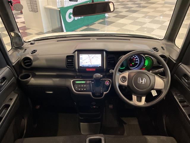 Ｎ－ＢＯＸ Ｇ・Ｌパッケージ　パイオニア７インチＨＤＤナビ／フルセグＴＶ／ＥＴＣ／ドライブレコーダー／両側パワースライドドア／純正１４インチアルミホイール／横滑り防止装置／プッシュスタート／スマートキー／社外フロアマット／ＡＢＳ（2枚目）