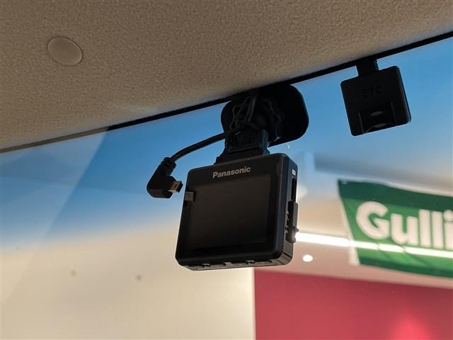 Ｎ－ＢＯＸ Ｇ・Ｌパッケージ　パイオニア７インチＨＤＤナビ／フルセグＴＶ／ＥＴＣ／ドライブレコーダー／両側パワースライドドア／純正１４インチアルミホイール／横滑り防止装置／プッシュスタート／スマートキー／社外フロアマット／ＡＢＳ（6枚目）