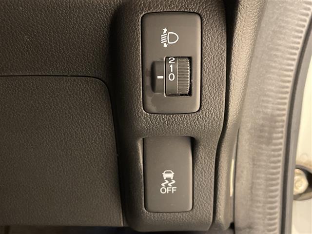 Ｎ－ＢＯＸ Ｇ・Ｌパッケージ　パイオニア７インチＨＤＤナビ／フルセグＴＶ／ＥＴＣ／ドライブレコーダー／両側パワースライドドア／純正１４インチアルミホイール／横滑り防止装置／プッシュスタート／スマートキー／社外フロアマット／ＡＢＳ（26枚目）