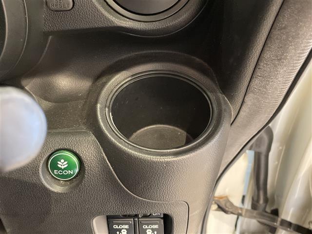 Ｎ－ＢＯＸ Ｇ・Ｌパッケージ　パイオニア７インチＨＤＤナビ／フルセグＴＶ／ＥＴＣ／ドライブレコーダー／両側パワースライドドア／純正１４インチアルミホイール／横滑り防止装置／プッシュスタート／スマートキー／社外フロアマット／ＡＢＳ（32枚目）