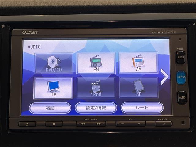 N-WGN G・ターボパッケージ 禁煙車/純正ナビ(CD/DVD/Bluetooth/USB)/フルセグ/バックカメラ/シートヒーター/プッシュスタート/ステアリングスイッチ/ETC/フロアマット/ドアバイザー/アイドリングストップ(4枚目)