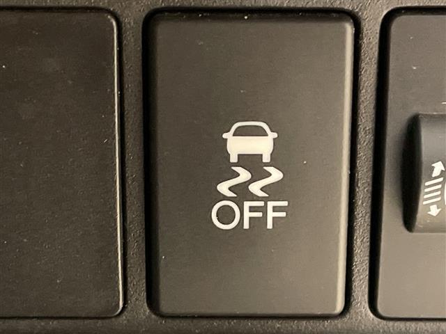 N-WGN G・ターボパッケージ 禁煙車/純正ナビ(CD/DVD/Bluetooth/USB)/フルセグ/バックカメラ/シートヒーター/プッシュスタート/ステアリングスイッチ/ETC/フロアマット/ドアバイザー/アイドリングストップ(11枚目)