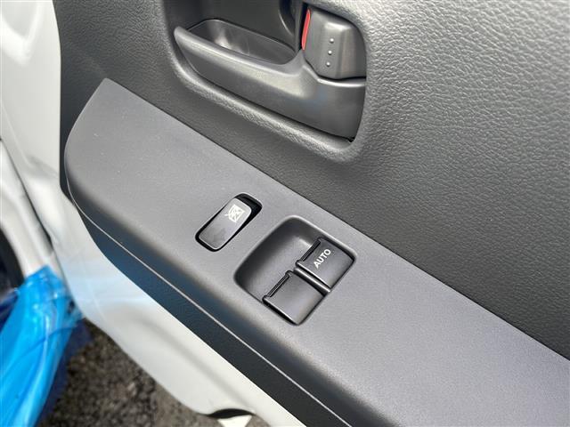 NT100クリッパートラック DX ワンオーナー ・AMFMラジオ・後方クリアランスソナー・横滑り防止装置・アイドリングストップ・オートライト・エアコン(5枚目)