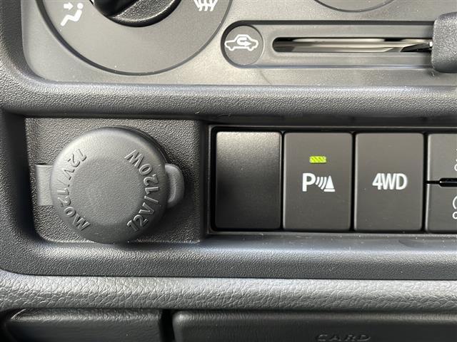 NT100クリッパートラック DX ワンオーナー ・AMFMラジオ・後方クリアランスソナー・横滑り防止装置・アイドリングストップ・オートライト・エアコン(10枚目)