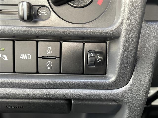 NT100クリッパートラック DX ワンオーナー ・AMFMラジオ・後方クリアランスソナー・横滑り防止装置・アイドリングストップ・オートライト・エアコン(11枚目)