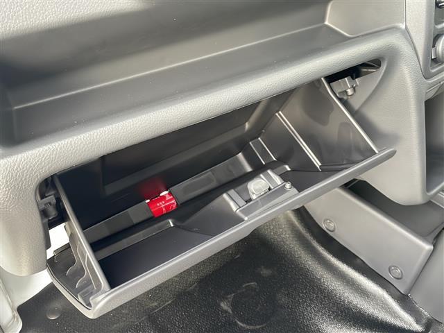 NT100クリッパートラック DX ワンオーナー ・AMFMラジオ・後方クリアランスソナー・横滑り防止装置・アイドリングストップ・オートライト・エアコン(20枚目)