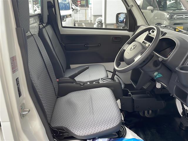 NT100クリッパートラック DX ワンオーナー ・AMFMラジオ・後方クリアランスソナー・横滑り防止装置・アイドリングストップ・オートライト・エアコン(25枚目)