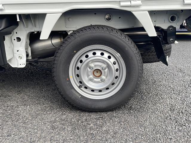 NT100クリッパートラック DX ワンオーナー ・AMFMラジオ・後方クリアランスソナー・横滑り防止装置・アイドリングストップ・オートライト・エアコン(38枚目)