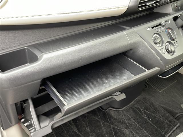 デイズ S ・ワンオーナー・4WD・純正ナビ/フルセグ/CD/Bluetooth・エマージェンシーブレーキ・レーンキープアシスト・先行車発進告知・標識認識機能・ふらつき検知・前後クリアランスソナー(21枚目)