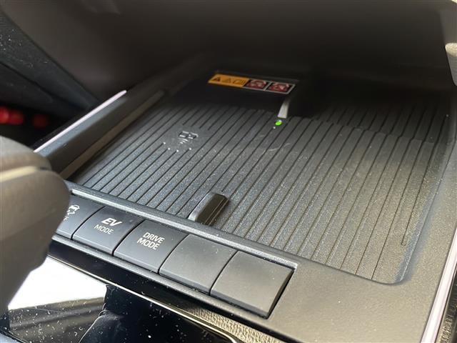 カローラクロス ハイブリッド Z ワンオーナー・4WD・モデリスタフルエアロ・純正ディスプレイオーディオ/フルセグ/Bluetooth/AppleCarPlay/AndroidAuto・バックカメラ・前後純正ドラレコ(13枚目)