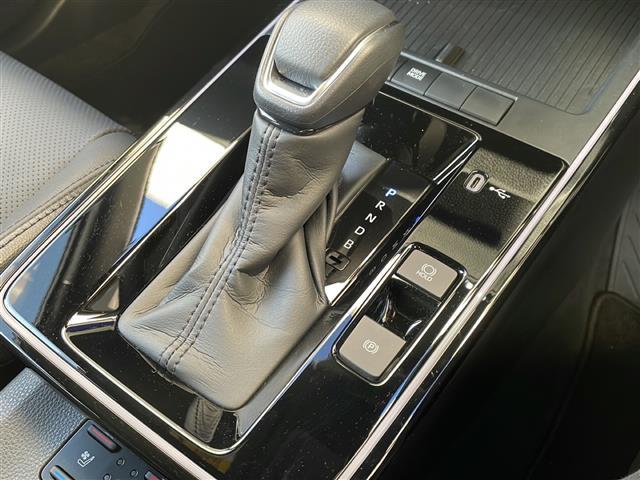 カローラクロス ハイブリッド Z ワンオーナー・4WD・モデリスタフルエアロ・純正ディスプレイオーディオ/フルセグ/Bluetooth/AppleCarPlay/AndroidAuto・バックカメラ・前後純正ドラレコ(14枚目)