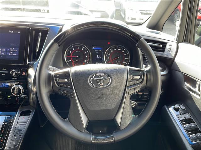 アルファード ２．５Ｓ　タイプゴールド　ワンオーナー・４ＷＤ・純正ディスプレイオーディオ／Ｂｌｕｅｔｏｏｔｈ／ミラキャスト／ＡｐｐｌｅＣａｒＰｌａｙ／ＡｎｄｒｏｉｄＡｕｔｏ・バックカメラ・ビルトインＥＴＣ・社外前後ドラレコ（5枚目）