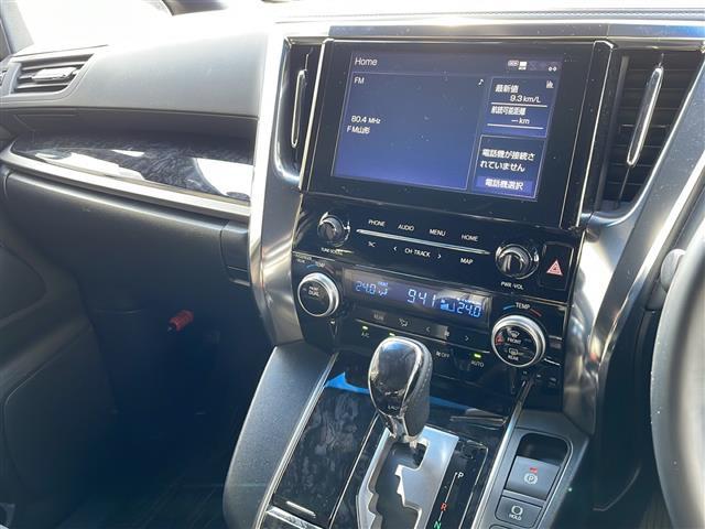 アルファード ２．５Ｓ　タイプゴールド　ワンオーナー・４ＷＤ・純正ディスプレイオーディオ／Ｂｌｕｅｔｏｏｔｈ／ミラキャスト／ＡｐｐｌｅＣａｒＰｌａｙ／ＡｎｄｒｏｉｄＡｕｔｏ・バックカメラ・ビルトインＥＴＣ・社外前後ドラレコ（13枚目）