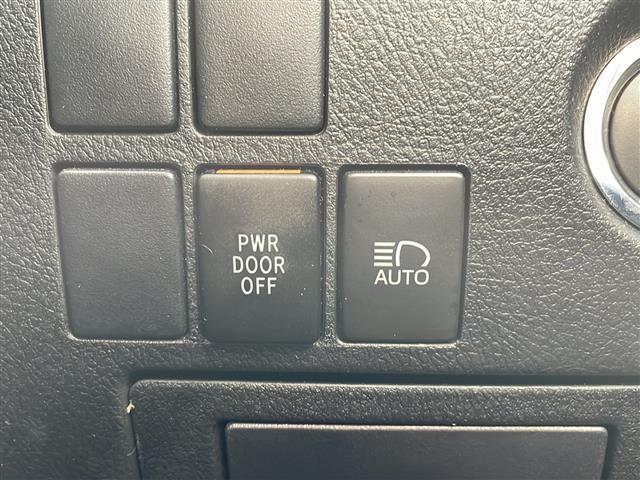 アルファード ２．５Ｓ　タイプゴールド　ワンオーナー・４ＷＤ・純正ディスプレイオーディオ／Ｂｌｕｅｔｏｏｔｈ／ミラキャスト／ＡｐｐｌｅＣａｒＰｌａｙ／ＡｎｄｒｏｉｄＡｕｔｏ・バックカメラ・ビルトインＥＴＣ・社外前後ドラレコ（20枚目）