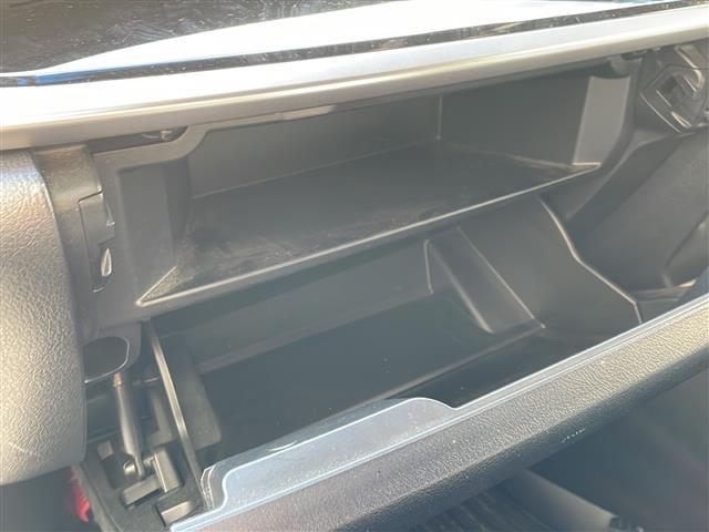 アルファード ２．５Ｓ　タイプゴールド　ワンオーナー・４ＷＤ・純正ディスプレイオーディオ／Ｂｌｕｅｔｏｏｔｈ／ミラキャスト／ＡｐｐｌｅＣａｒＰｌａｙ／ＡｎｄｒｏｉｄＡｕｔｏ・バックカメラ・ビルトインＥＴＣ・社外前後ドラレコ（23枚目）