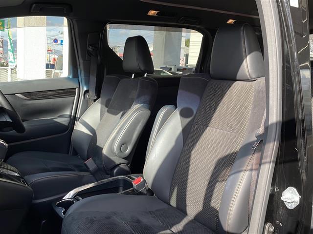 アルファード ２．５Ｓ　タイプゴールド　ワンオーナー・４ＷＤ・純正ディスプレイオーディオ／Ｂｌｕｅｔｏｏｔｈ／ミラキャスト／ＡｐｐｌｅＣａｒＰｌａｙ／ＡｎｄｒｏｉｄＡｕｔｏ・バックカメラ・ビルトインＥＴＣ・社外前後ドラレコ（25枚目）
