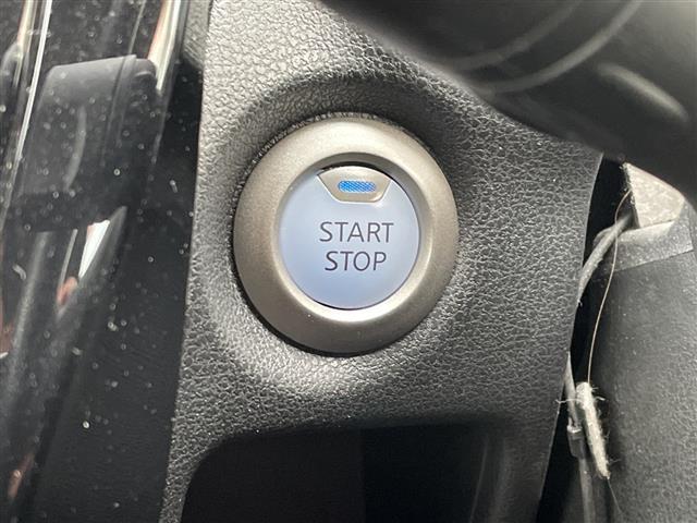 ノート ｅ－パワー　Ｘ　ＦＯＵＲ　ワンオーナー・純正ＳＤナビ　ＣＤ　ＤＶＤ　フルセグＴＶ　Ｂｌｕｅｔｏｏｔｈ接続・アラウンドビューモニター・エマージェンシーブレーキ・デジタルインナーミラー・オートライト・ハロゲン（9枚目）