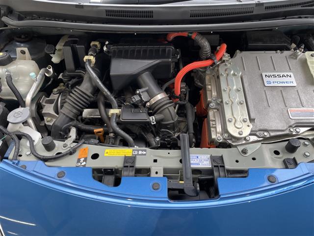 ノート ｅ－パワー　Ｘ　ＦＯＵＲ　ワンオーナー・純正ＳＤナビ　ＣＤ　ＤＶＤ　フルセグＴＶ　Ｂｌｕｅｔｏｏｔｈ接続・アラウンドビューモニター・エマージェンシーブレーキ・デジタルインナーミラー・オートライト・ハロゲン（39枚目）