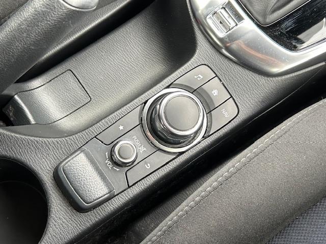 デミオ 13S 純正ナビ(フルセグ/BlueTooth/DVD/AM/FM)/シートヒーター前席/バックカメラ/ビルトインETC/USB/ドライブレコーダー/横滑り防止/スポーツモード/スタッドレスAWタイヤ(12枚目)