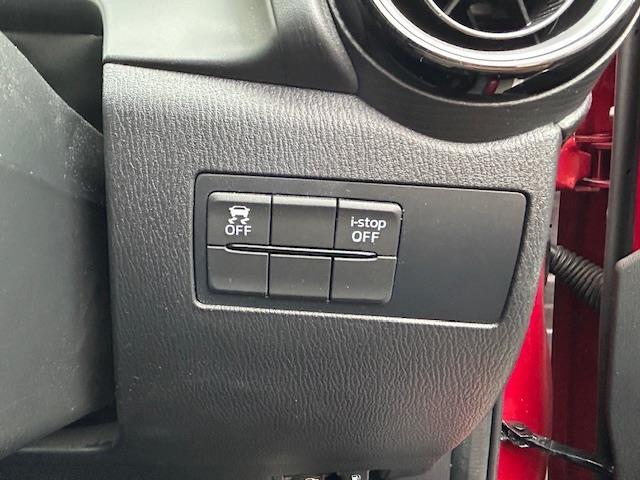 デミオ 13S 純正ナビ(フルセグ/BlueTooth/DVD/AM/FM)/シートヒーター前席/バックカメラ/ビルトインETC/USB/ドライブレコーダー/横滑り防止/スポーツモード/スタッドレスAWタイヤ(20枚目)