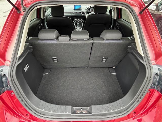 デミオ 13S 純正ナビ(フルセグ/BlueTooth/DVD/AM/FM)/シートヒーター前席/バックカメラ/ビルトインETC/USB/ドライブレコーダー/横滑り防止/スポーツモード/スタッドレスAWタイヤ(27枚目)