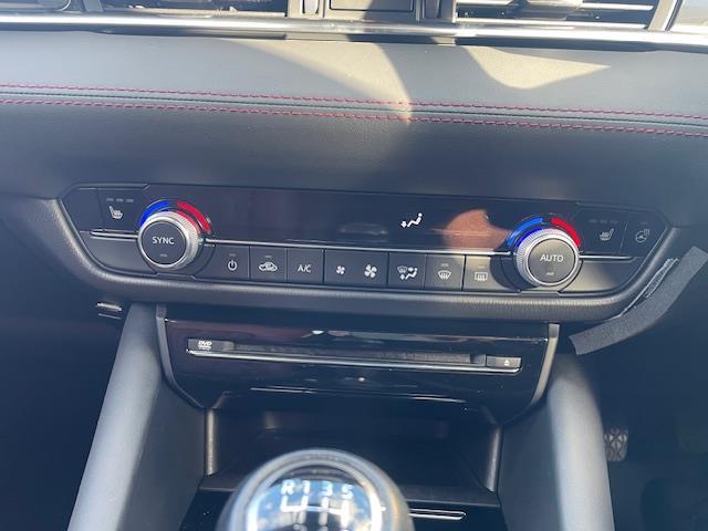 MAZDA6セダン XD ブラックトーンエディション ディーゼル車/4WD/MT車/純正ディスプレイオーディオ/BOSEサウンド/本革赤革シート/シートメモリ/パワーシート/360°ビューモニタ/シートヒータ/ステアリングヒータ/前後ドラレコ/冬タイヤ付(16枚目)