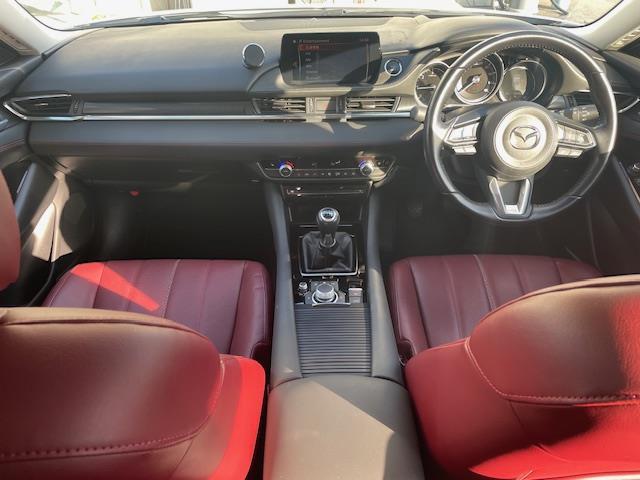 MAZDA6セダン XD ブラックトーンエディション ディーゼル車/4WD/MT車/純正ディスプレイオーディオ/BOSEサウンド/本革赤革シート/シートメモリ/パワーシート/360°ビューモニタ/シートヒータ/ステアリングヒータ/前後ドラレコ/冬タイヤ付(35枚目)
