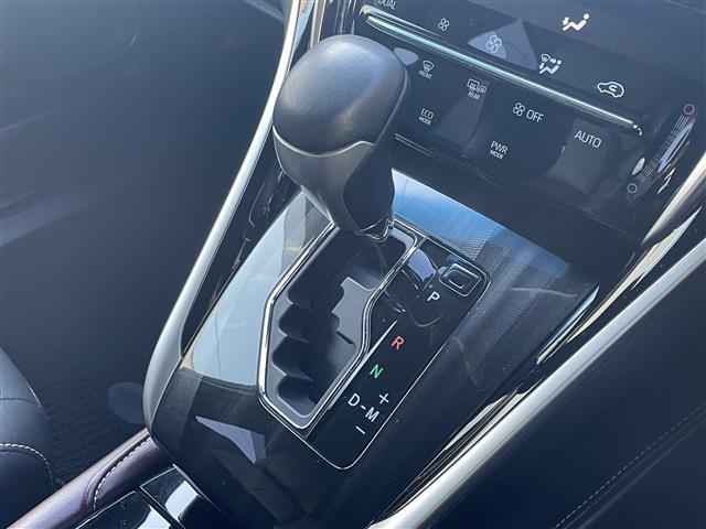 ハリアー エレガンス　寒冷地仕様／社外ナビ／ＢＴ／バックカメラ／ＥＴＣ／社外１７インチＡＷ付夏タイヤ４本車載／アイドリングストップ／オートハイビーム／クルコン／パワーシート／（13枚目）